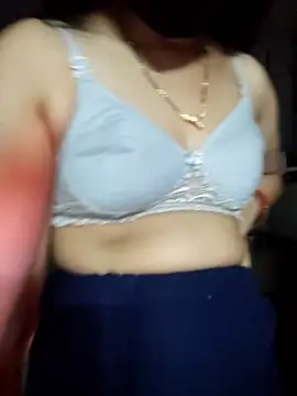 Aaradhya online show from 02/21/26, 01:12