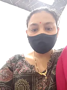 Aaradhya online show from 04/15/26, 01:01