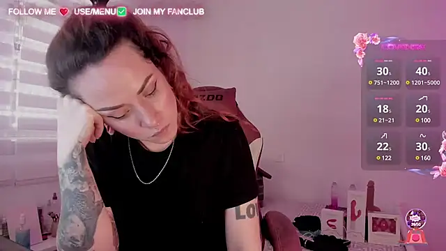 Snapshot of Domina_Deivis chatting on 03/12/25, 01:08 Domina Deivis online show from 03/12/25, 01:08