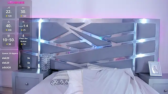 NinnaVous online show from 01/07/25, 07:49