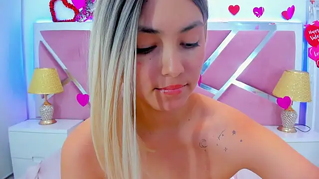 NinnaVous online show from 02/27/25, 07:15