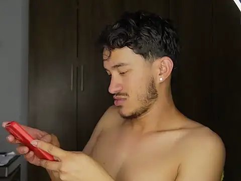 Snapshot of FelipheLive chatting on 02/11/26, 05:23 FelipheLive online show from 02/11/26, 05:23