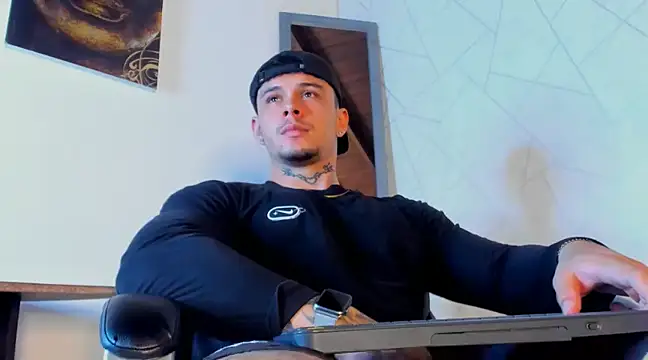 NoahhBrown online show from 03/11/25, 03:59