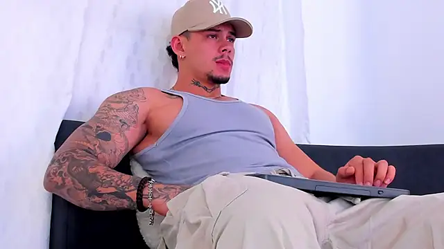 NoahhBrown online show from 11/24/25, 02:00