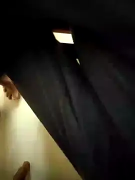 Snapshot of raj0592 chatting on 12/24/24, 01:17 raj0592 online show from 12/24/24, 01:17