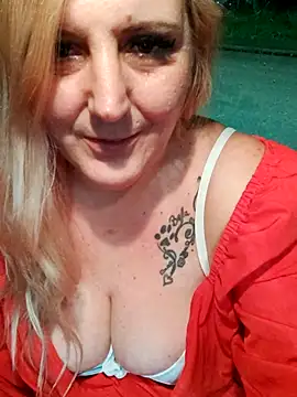 BecciDeluxe online show from 01/05/26, 05:27