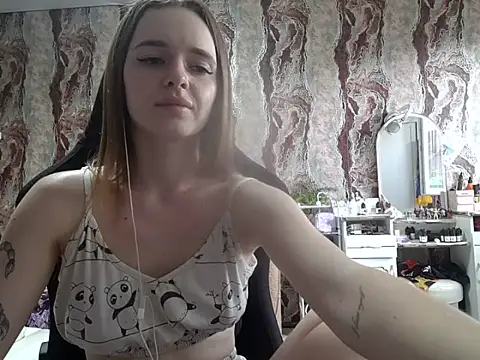 samanta55555 online show from 06/24/26, 10:47