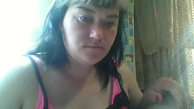 Snapshot of HollyLaBerry chatting on 05/22/26, 07:15 HollyLaBerry online show from 05/22/26, 07:15
