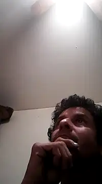 Snapshot of LongDickZee562 chatting on 02/08/25, 07:37 LongDickZee562 online show from 02/08/25, 07:37