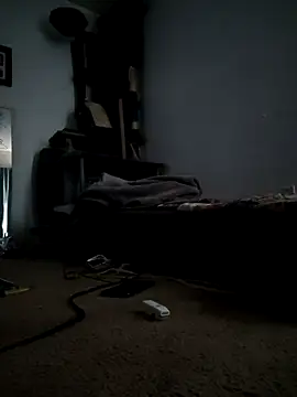 Snapshot of LongDickZee562 chatting on 09/10/25, 05:13 LongDickZee562 online show from 09/10/25, 05:13