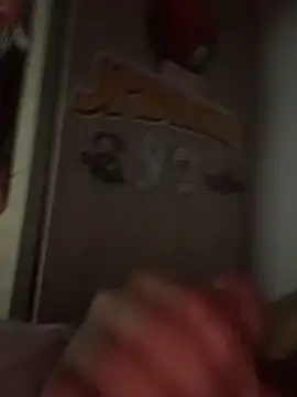 Snapshot of Luziluzi0999 chatting on 12/21/25, 02:51 Luziluzi0999 online show from 12/21/25, 02:51