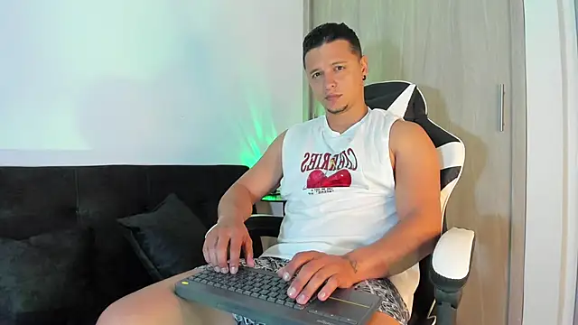 MITCHELL BURNS online show from 11/25/25, 02:06