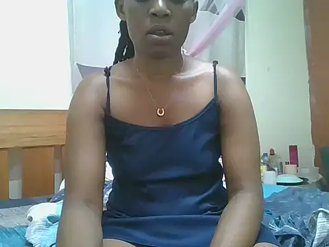 Snapshot of Sweetchoco5 chatting on 10/17/25, 06:21 Sweetchoco5 online show from 10/17/25, 06:21