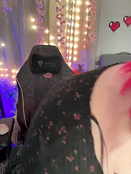 Angel-Lewd-Cake online show from 02/22/26, 10:47