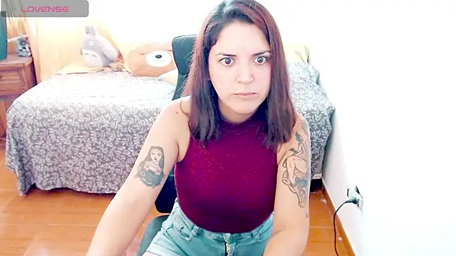 Snapshot of raquellov1 chatting on 03/04/25, 08:49 raquellov1 online show from 03/04/25, 08:49