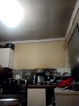 Snapshot of MATUREBUSSTY chatting on 10/23/25, 05:23 MATUREBUSSTY online show from 10/23/25, 05:23