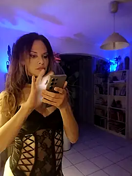 Snapshot of Luna_Kitanna chatting on 09/20/25, 09:49 Luna Kitanna online show from 09/20/25, 09:49