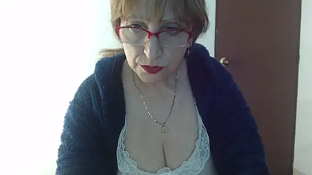 Snapshot of Lilly_macflyy chatting on 10/30/25, 06:41 Lilly macflyy online show from 10/30/25, 06:41