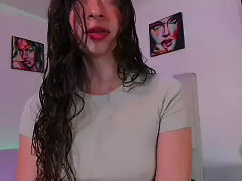 Snapshot of tierra_n chatting on 11/15/25, 03:59 tierra n online show from 11/15/25, 03:59