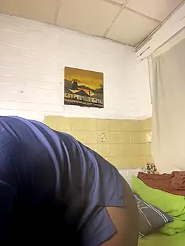 Snapshot of Pinepool21 chatting on 09/26/25, 01:20 Pinepool21 online show from 09/26/25, 01:20