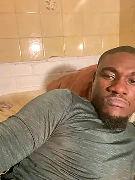 Snapshot of Pinepool21 chatting on 10/08/25, 04:37 Pinepool21 online show from 10/08/25, 04:37