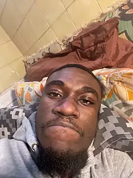 Snapshot of Pinepool21 chatting on 10/26/25, 12:55 Pinepool21 online show from 10/26/25, 12:55