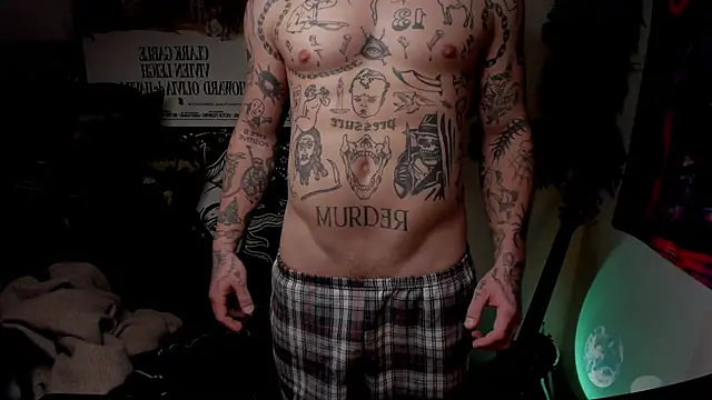 Snapshot of layneinchains chatting on 02/01/25, 12:07 layneinchains online show from 02/01/25, 12:07