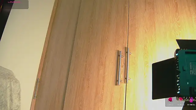 aidaadams online show from 10/26/25, 10:54