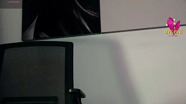 aidaadams online show from 11/30/25, 11:14