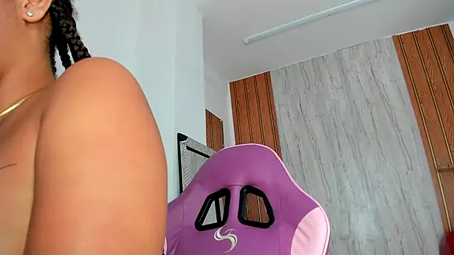 Alika01 online show from 10/12/25, 02:05