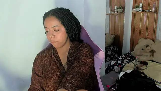 Alika01 online show from 01/06/26, 05:38