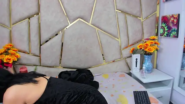 Kloe Candy1 online show from 12/16/25, 05:01