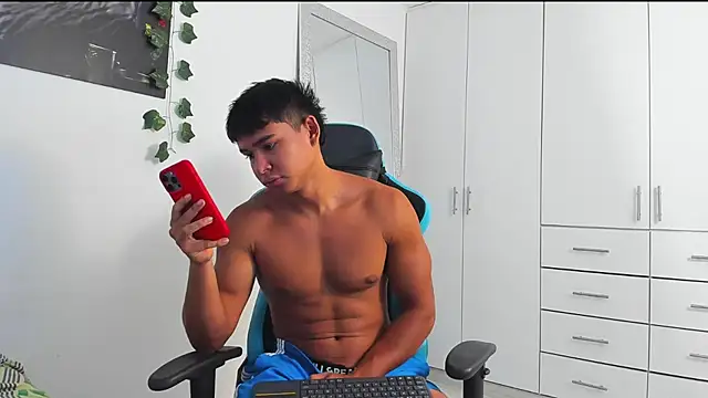 Snapshot of Bray_Kevin chatting on 09/11/25, 03:34 Bray Kevin online show from 09/11/25, 03:34