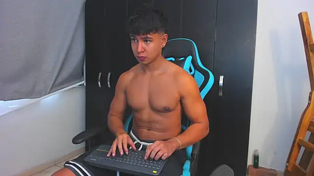 Snapshot of Bray_Kevin chatting on 11/29/25, 02:53 Bray Kevin online show from 11/29/25, 02:53