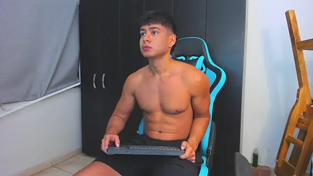 Snapshot of Bray_Kevin chatting on 11/30/25, 11:42 Bray Kevin online show from 11/30/25, 11:42