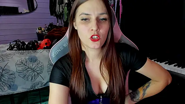 Snapshot of Stroynyash chatting on 12/15/25, 09:19 Stroynyash online show from 12/15/25, 09:19