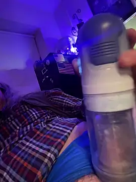 Snapshot of Helmut1971 chatting on 12/19/24, 12:34 Helmut1971 online show from 12/19/24, 12:34