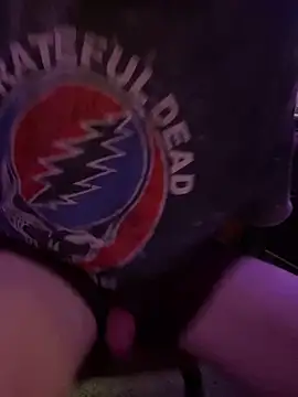 Snapshot of Helmut1971 chatting on 09/09/25, 08:58 Helmut1971 online show from 09/09/25, 08:58