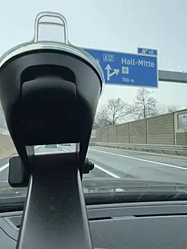 Snapshot of SeiGeilUndFrei chatting on 02/18/26, 11:28 SeiGeilUndFrei online show from 02/18/26, 11:28