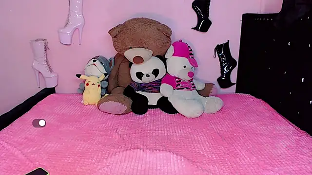 Ciinamonloren online show from 03/21/25, 09:23