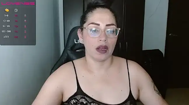 natashasmithe online show from 12/19/24, 01:28
