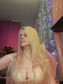 Snapshot of Angeldevilus chatting on 12/30/24, 01:15 Angeldevilus online show from 12/30/24, 01:15