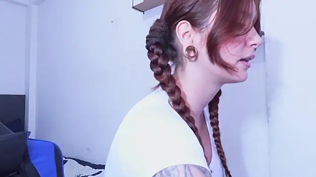 AliciaBasch online show from 07/17/26, 03:13
