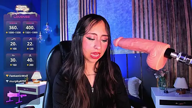 Snapshot of _cloe_martinez chatting on 12/23/24, 08:33 cloe martinez online show from 12/23/24, 08:33