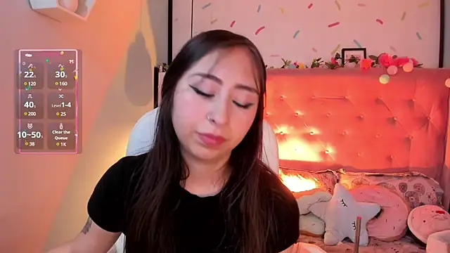 Snapshot of _cloe_martinez chatting on 02/05/25, 08:35 cloe martinez online show from 02/05/25, 08:35