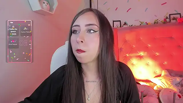 Snapshot of _cloe_martinez chatting on 02/10/25, 09:36 cloe martinez online show from 02/10/25, 09:36