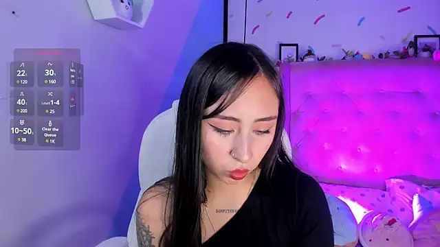 Snapshot of _cloe_martinez chatting on 02/25/25, 09:13 cloe martinez online show from 02/25/25, 09:13