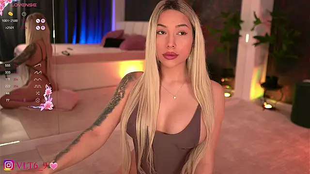 violettabunny03 online show from 03/21/25, 12:07