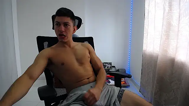 Snapshot of Iam_yourbabyprincess_XD chatting on 12/07/24, 05:31 Iam yourbabyprincess XD online show from 12/07/24, 05:31