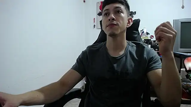 Snapshot of Iam_yourbabyprincess_XD chatting on 02/07/26, 05:00 Iam yourbabyprincess XD online show from 02/07/26, 05:00